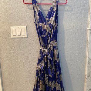 Diane Von Furstenberg Size 0 Wrap Dress